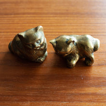 Load image into Gallery viewer, Solid Brass Cats Pair (2) - 706
