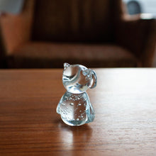 Load image into Gallery viewer, Glass Owl Figurine - 726
