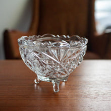 Load image into Gallery viewer, Crystal Footed Dish - 747
