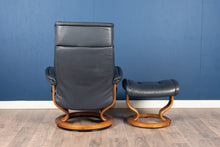 Load image into Gallery viewer, Pair of Ekornes Stresses Recliner and Ottoman
