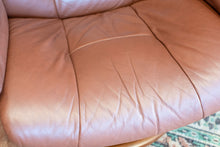 Load image into Gallery viewer, Pair of Ekornes Stressless Recliner and Ottoman - Brown
