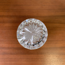 Load image into Gallery viewer, Pinwheel Crystal Decanter
