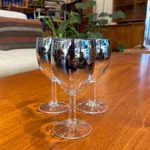 Load image into Gallery viewer, Vintage Dorothy Thorpe Silver Fade Wine Glasses - set of three
