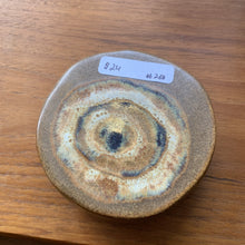 Load image into Gallery viewer, Vintage Studio Pottery Ashtray/Catchall
